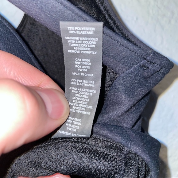 NWOT Vuori Women’s Yosemite Bra in Black Camo Various Sizes - Picture 7 of 9